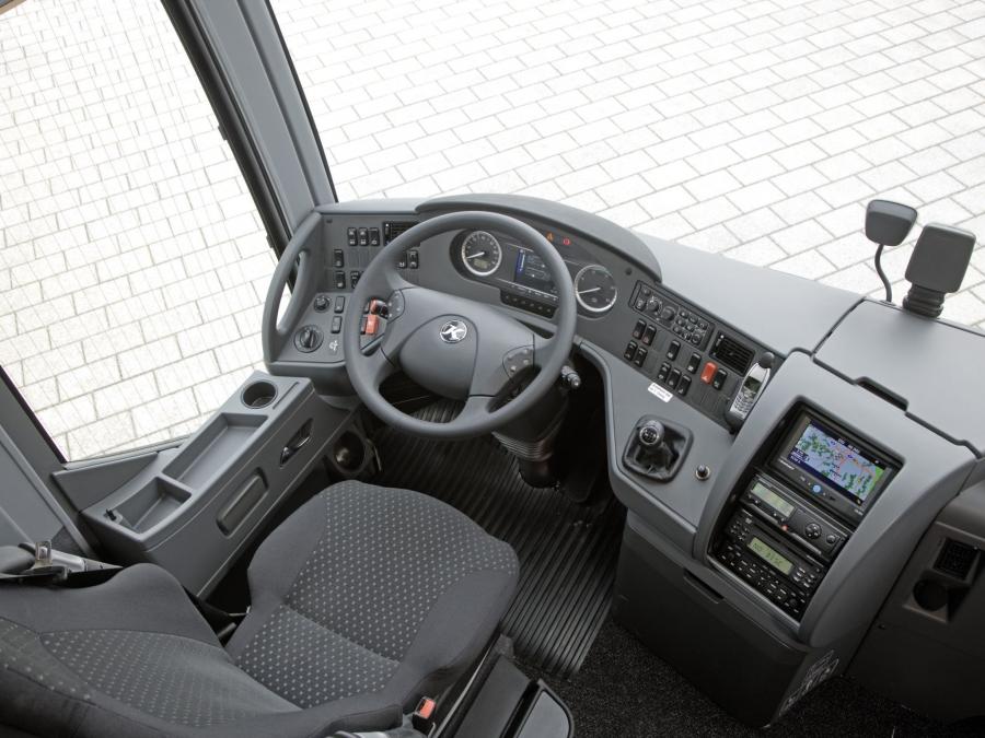  Setra S 415 HDH 2002 года  (фото 10 из 12)